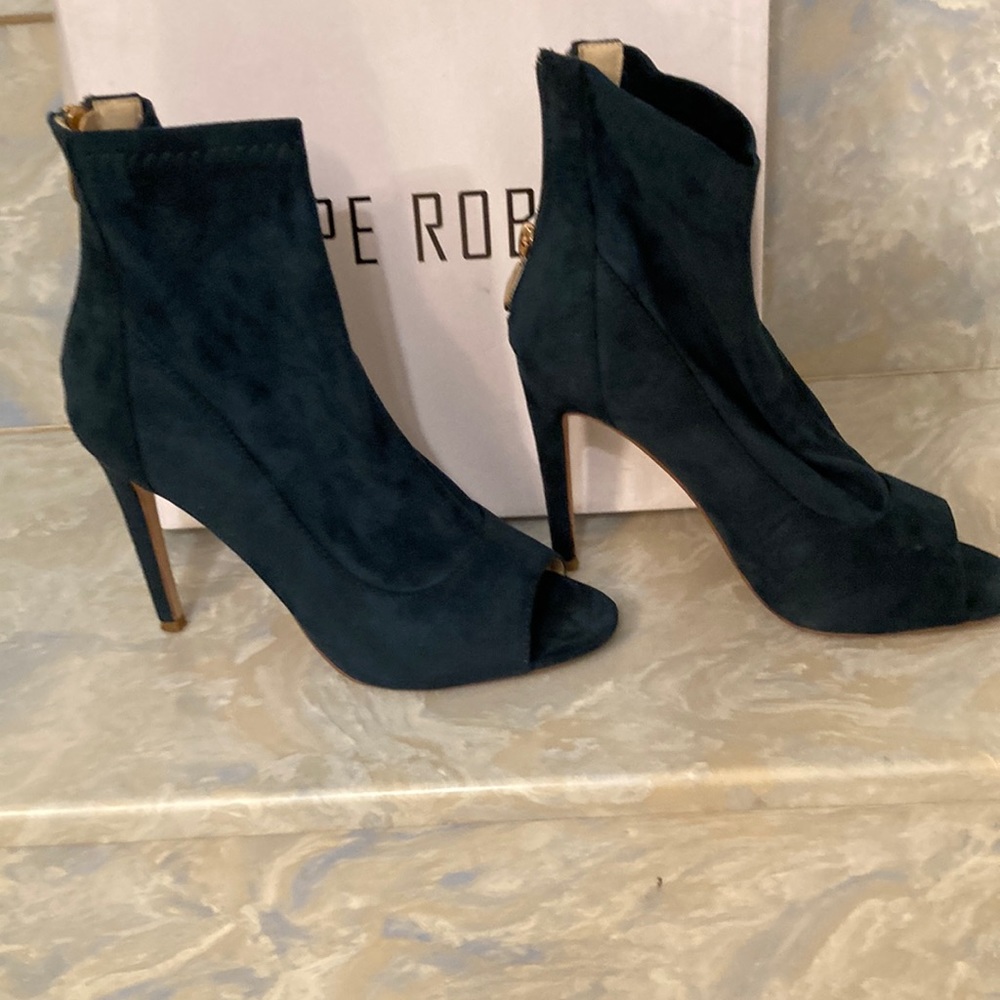 Cape Robbin Booties